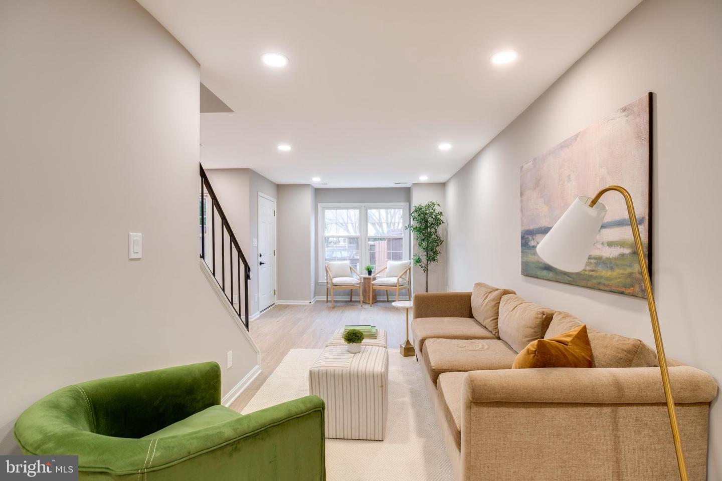 6080 DEER HILL CT, CENTREVILLE, Virginia 20121, 2 Bedrooms Bedrooms, ,1 BathroomBathrooms,Residential,For sale,6080 DEER HILL CT,VAFX2279006 MLS # VAFX2279006