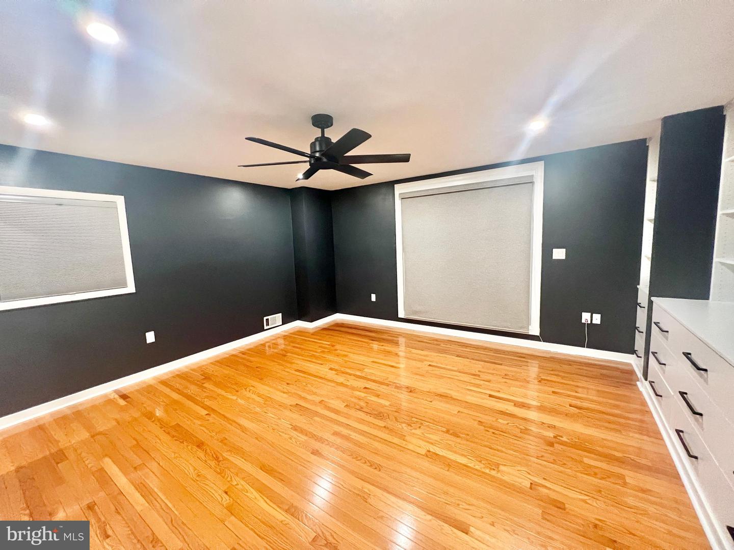 4816 DODSON DR, ANNANDALE, Virginia 22003, 4 Bedrooms Bedrooms, ,4 BathroomsBathrooms,Residential,For sale,4816 DODSON DR,VAFX2279078 MLS # VAFX2279078 4816 DODSON DR, ANNANDALE, Virginia 22003, 4 Bedrooms Bedrooms, ,4 BathroomsBathrooms,Residential,For sale,4816 DODSON DR,VAFX2279078 MLS # VAFX2279078