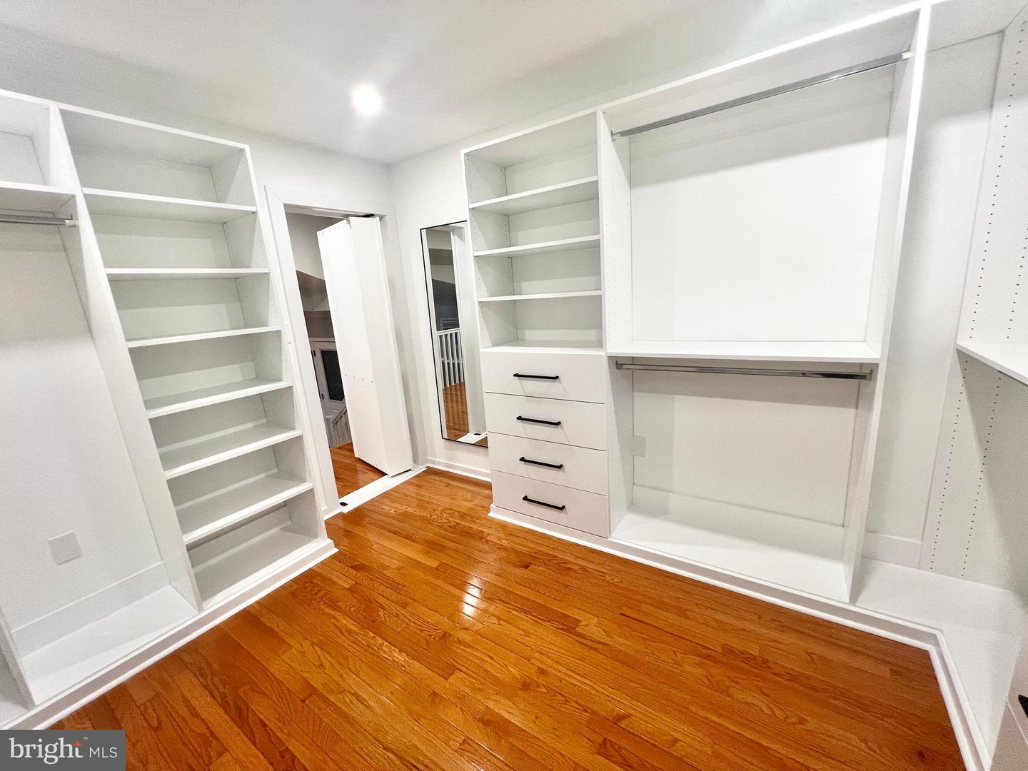 4816 DODSON DR, ANNANDALE, Virginia 22003, 4 Bedrooms Bedrooms, ,4 BathroomsBathrooms,Residential,For sale,4816 DODSON DR,VAFX2279078 MLS # VAFX2279078 4816 DODSON DR, ANNANDALE, Virginia 22003, 4 Bedrooms Bedrooms, ,4 BathroomsBathrooms,Residential,For sale,4816 DODSON DR,VAFX2279078 MLS # VAFX2279078