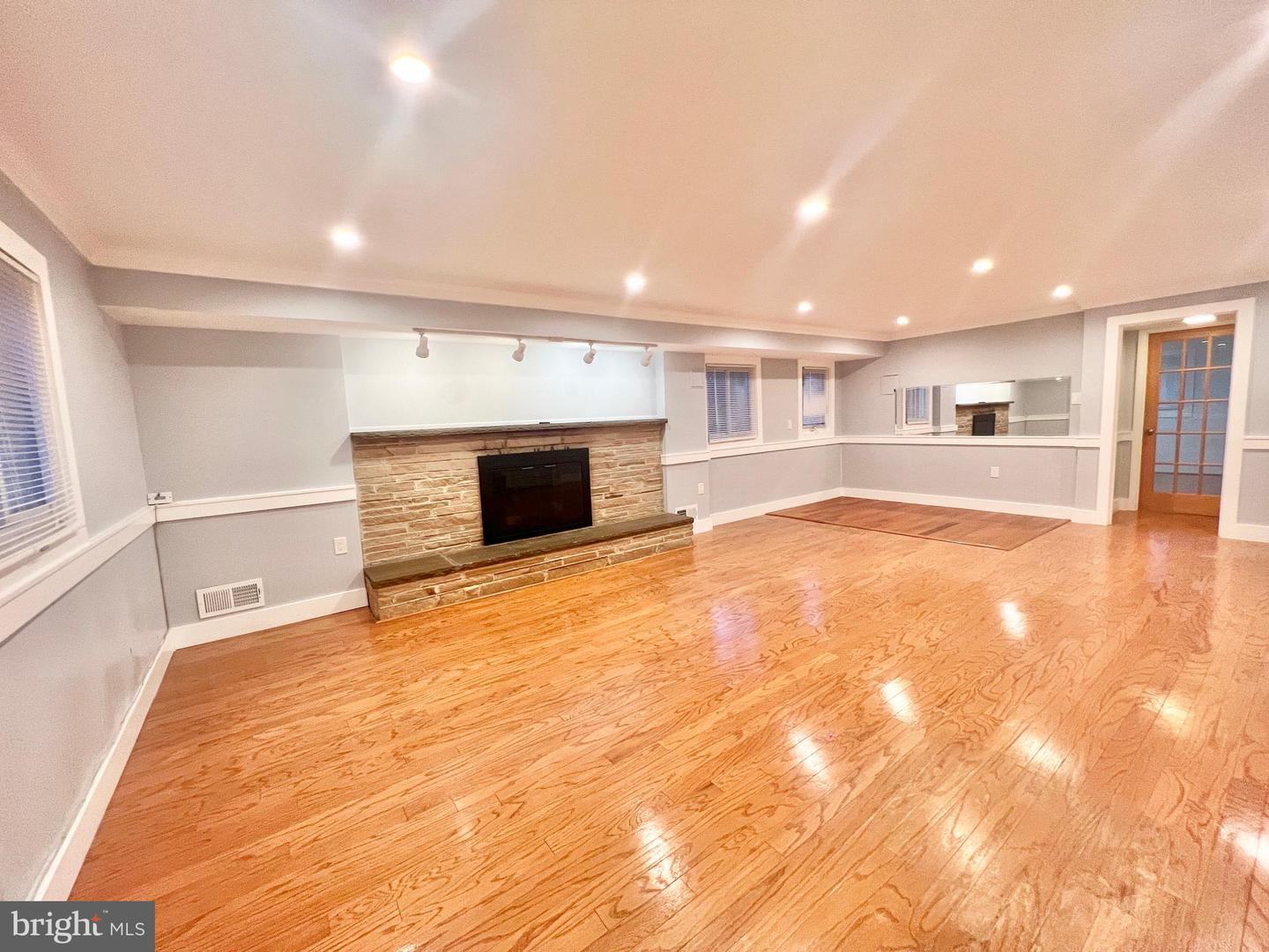 4816 DODSON DR, ANNANDALE, Virginia 22003, 4 Bedrooms Bedrooms, ,4 BathroomsBathrooms,Residential,For sale,4816 DODSON DR,VAFX2279078 MLS # VAFX2279078 4816 DODSON DR, ANNANDALE, Virginia 22003, 4 Bedrooms Bedrooms, ,4 BathroomsBathrooms,Residential,For sale,4816 DODSON DR,VAFX2279078 MLS # VAFX2279078