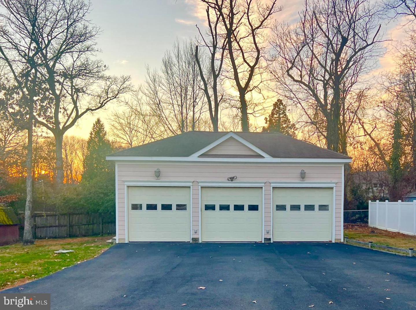 4816 DODSON DR, ANNANDALE, Virginia 22003, 4 Bedrooms Bedrooms, ,4 BathroomsBathrooms,Residential,For sale,4816 DODSON DR,VAFX2279078 MLS # VAFX2279078 4816 DODSON DR, ANNANDALE, Virginia 22003, 4 Bedrooms Bedrooms, ,4 BathroomsBathrooms,Residential,For sale,4816 DODSON DR,VAFX2279078 MLS # VAFX2279078