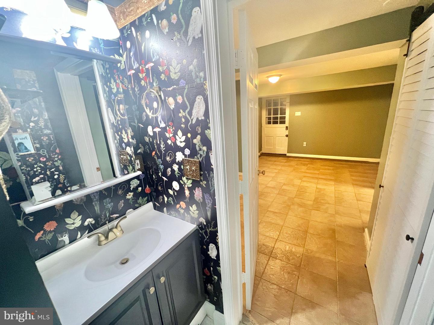 4816 DODSON DR, ANNANDALE, Virginia 22003, 4 Bedrooms Bedrooms, ,4 BathroomsBathrooms,Residential,For sale,4816 DODSON DR,VAFX2279078 MLS # VAFX2279078 4816 DODSON DR, ANNANDALE, Virginia 22003, 4 Bedrooms Bedrooms, ,4 BathroomsBathrooms,Residential,For sale,4816 DODSON DR,VAFX2279078 MLS # VAFX2279078