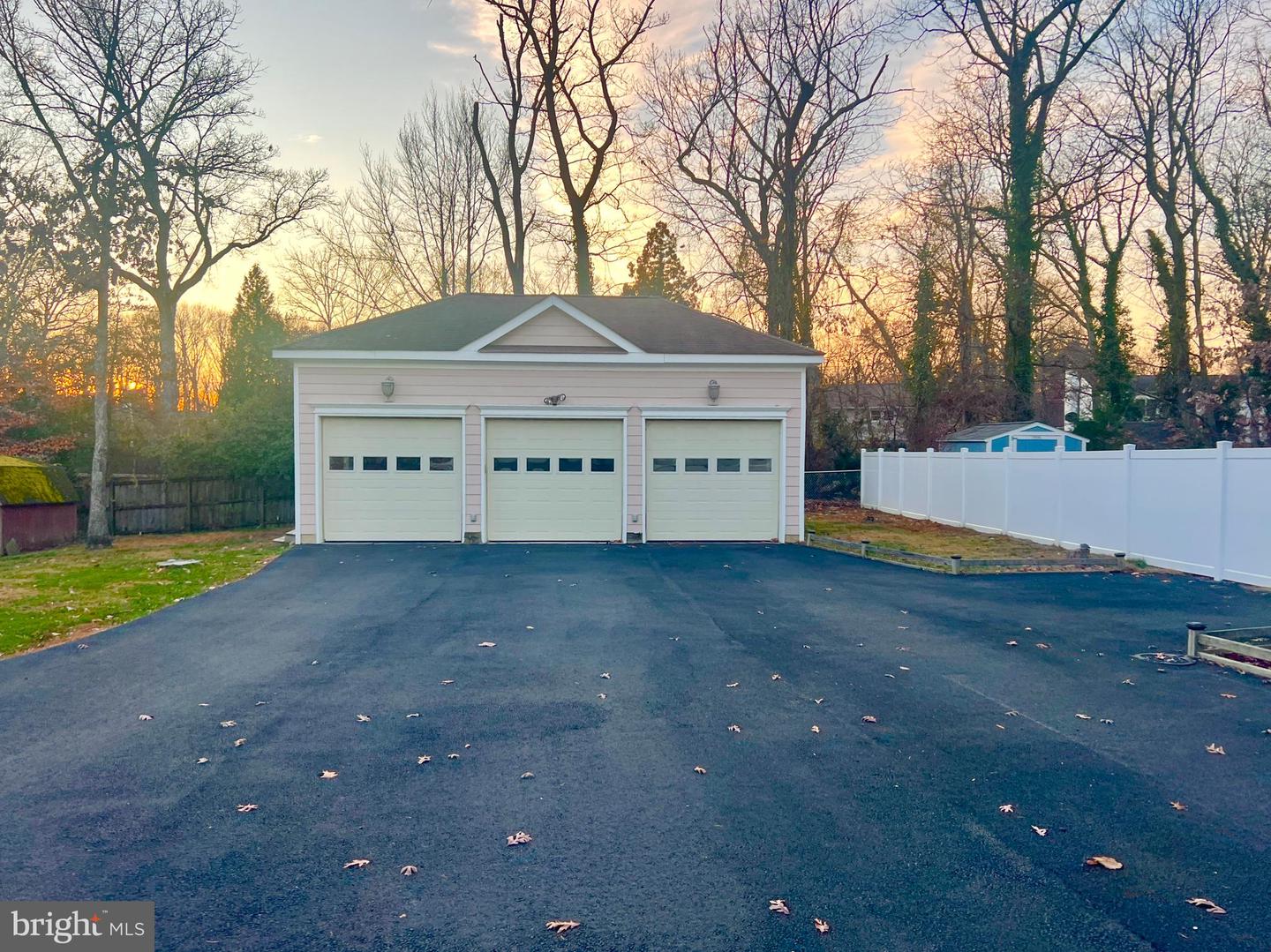 4816 DODSON DR, ANNANDALE, Virginia 22003, 4 Bedrooms Bedrooms, ,4 BathroomsBathrooms,Residential,For sale,4816 DODSON DR,VAFX2279078 MLS # VAFX2279078 4816 DODSON DR, ANNANDALE, Virginia 22003, 4 Bedrooms Bedrooms, ,4 BathroomsBathrooms,Residential,For sale,4816 DODSON DR,VAFX2279078 MLS # VAFX2279078