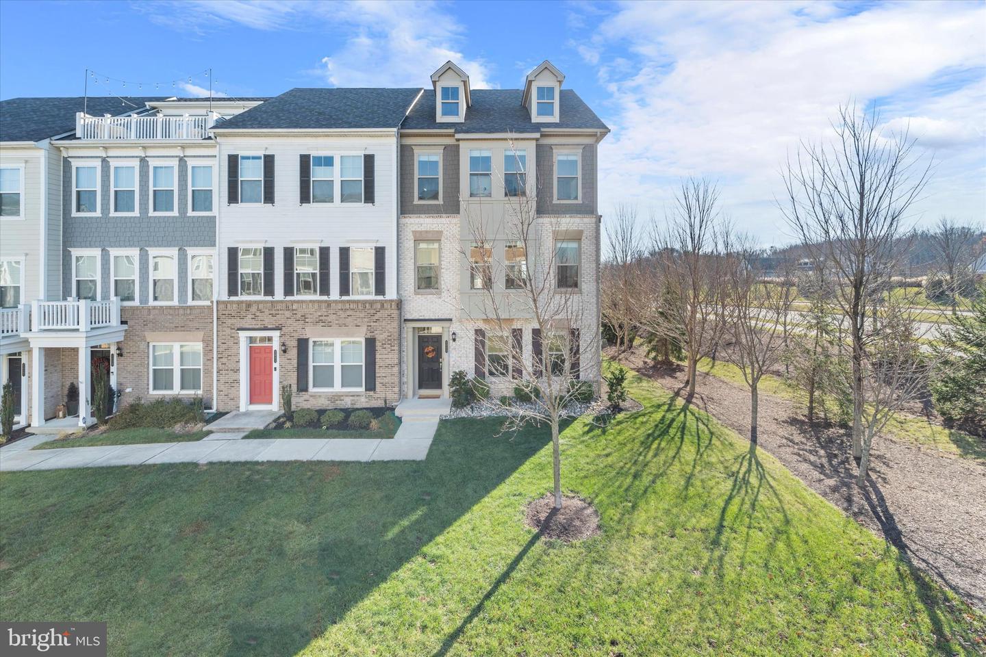 2033 ALDER LN, DUMFRIES, Virginia 22026, 3 Bedrooms Bedrooms, ,2 BathroomsBathrooms,Residential,For sale,2033 ALDER LN,VAPW2107818 MLS # VAPW2107818