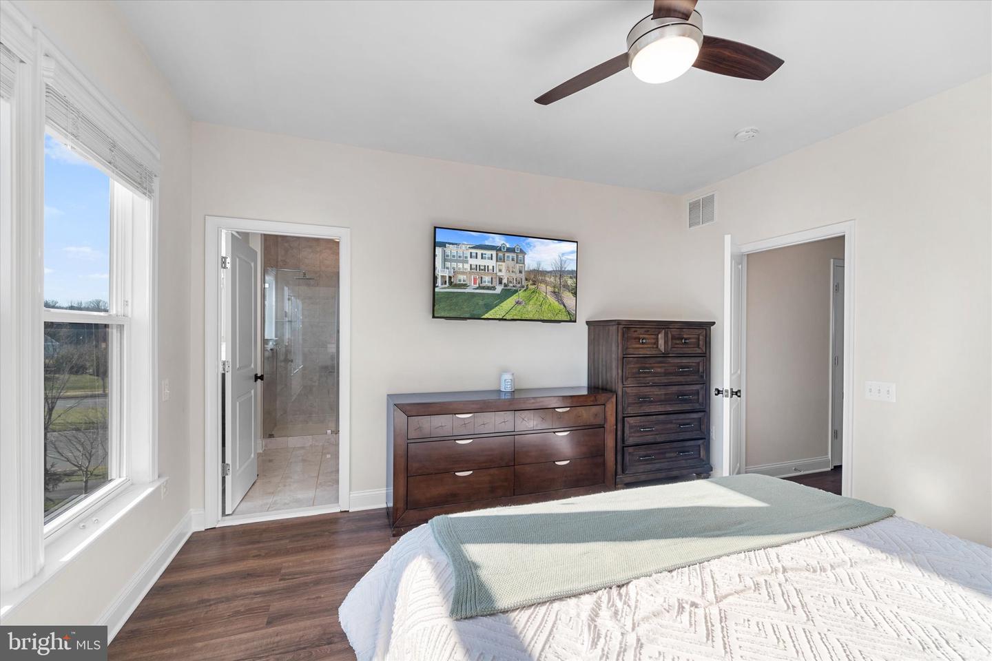 2033 ALDER LN, DUMFRIES, Virginia 22026, 3 Bedrooms Bedrooms, ,2 BathroomsBathrooms,Residential,For sale,2033 ALDER LN,VAPW2107818 MLS # VAPW2107818