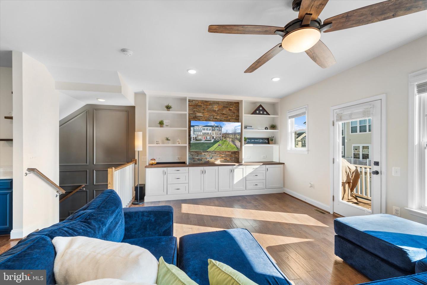 2033 ALDER LN, DUMFRIES, Virginia 22026, 3 Bedrooms Bedrooms, ,2 BathroomsBathrooms,Residential,For sale,2033 ALDER LN,VAPW2107818 MLS # VAPW2107818