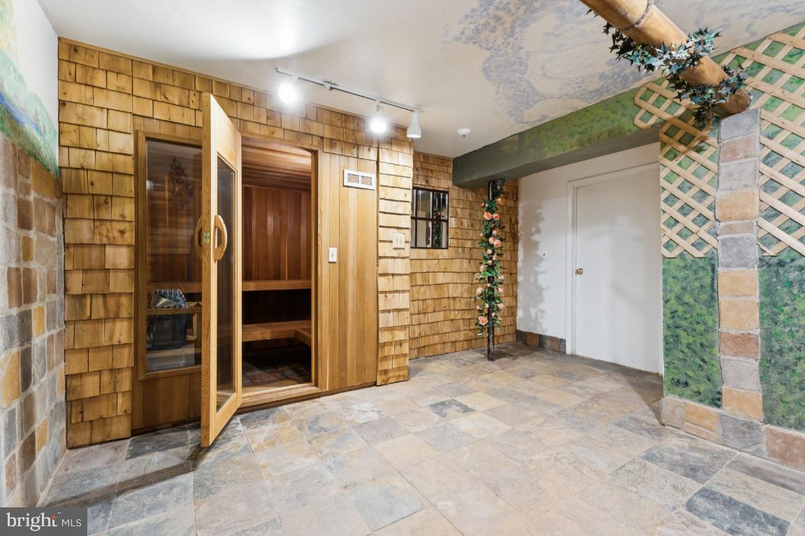 3406 LYRAC ST, OAKTON, Virginia 22124, 4 Bedrooms Bedrooms, ,3 BathroomsBathrooms,Residential,For sale,3406 LYRAC ST,VAFX2279354 MLS # VAFX2279354