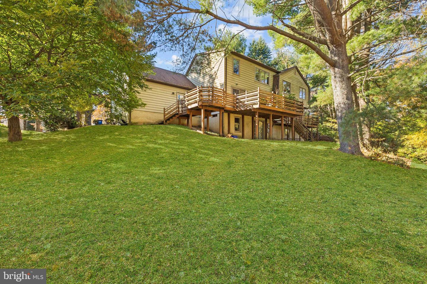 3406 LYRAC ST, OAKTON, Virginia 22124, 4 Bedrooms Bedrooms, ,3 BathroomsBathrooms,Residential,For sale,3406 LYRAC ST,VAFX2279354 MLS # VAFX2279354