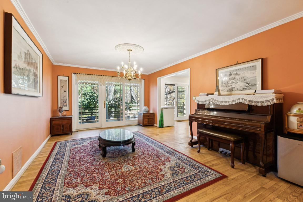 3406 LYRAC ST, OAKTON, Virginia 22124, 4 Bedrooms Bedrooms, ,3 BathroomsBathrooms,Residential,For sale,3406 LYRAC ST,VAFX2279354 MLS # VAFX2279354