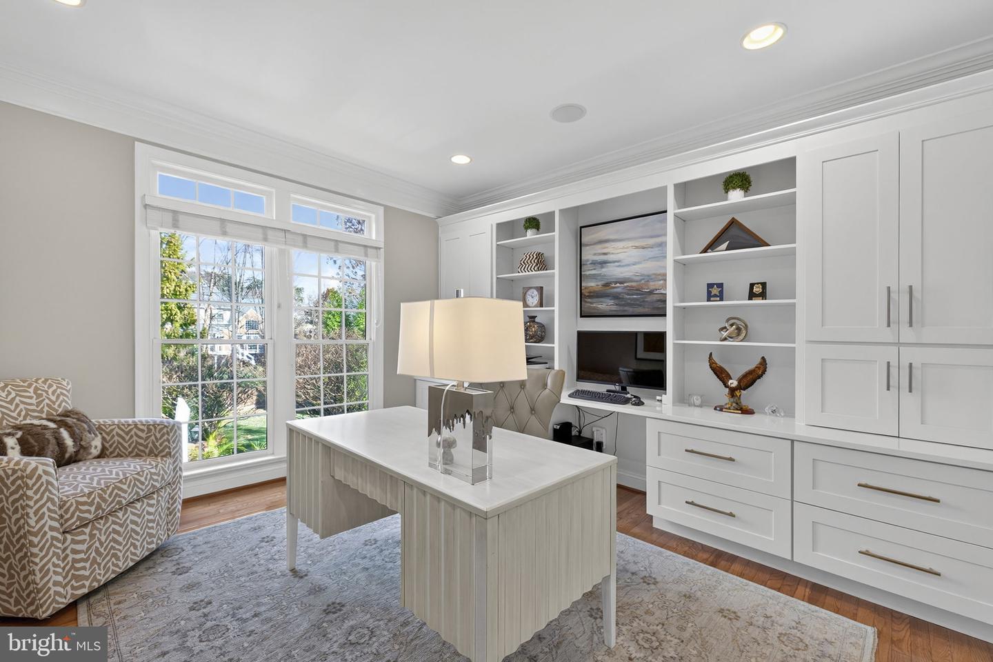 12802 HOLLY GROVE CT, FAIRFAX, Virginia 22033, 5 Bedrooms Bedrooms, ,4 BathroomsBathrooms,Residential,For sale,12802 HOLLY GROVE CT,VAFX2279516 MLS # VAFX2279516