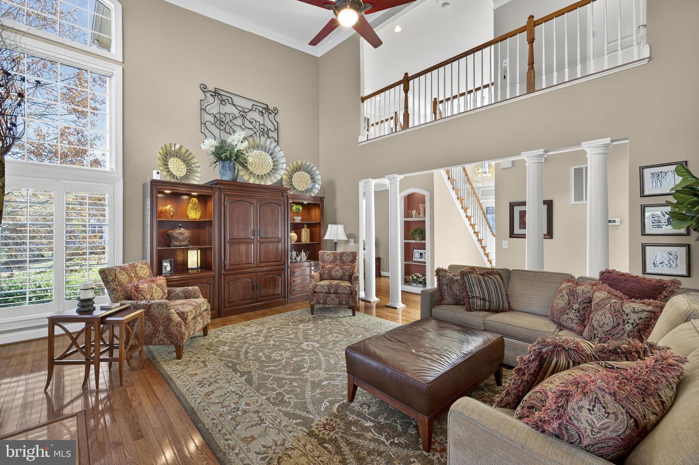 12802 HOLLY GROVE CT, FAIRFAX, Virginia 22033, 5 Bedrooms Bedrooms, ,4 BathroomsBathrooms,Residential,For sale,12802 HOLLY GROVE CT,VAFX2279516 MLS # VAFX2279516