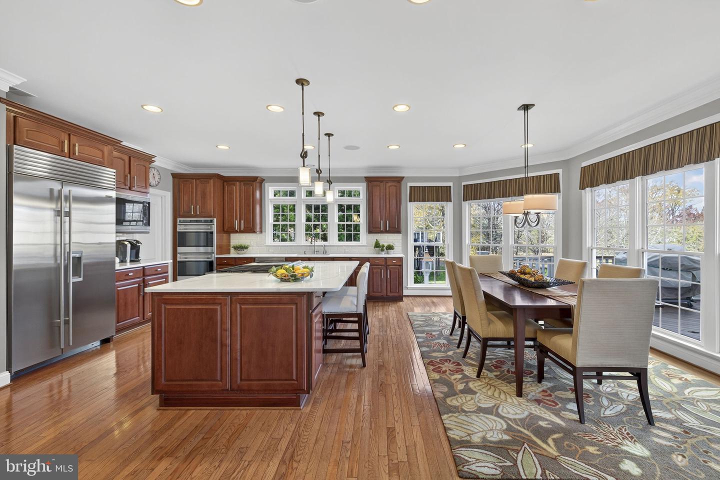 12802 HOLLY GROVE CT, FAIRFAX, Virginia 22033, 5 Bedrooms Bedrooms, ,4 BathroomsBathrooms,Residential,For sale,12802 HOLLY GROVE CT,VAFX2279516 MLS # VAFX2279516