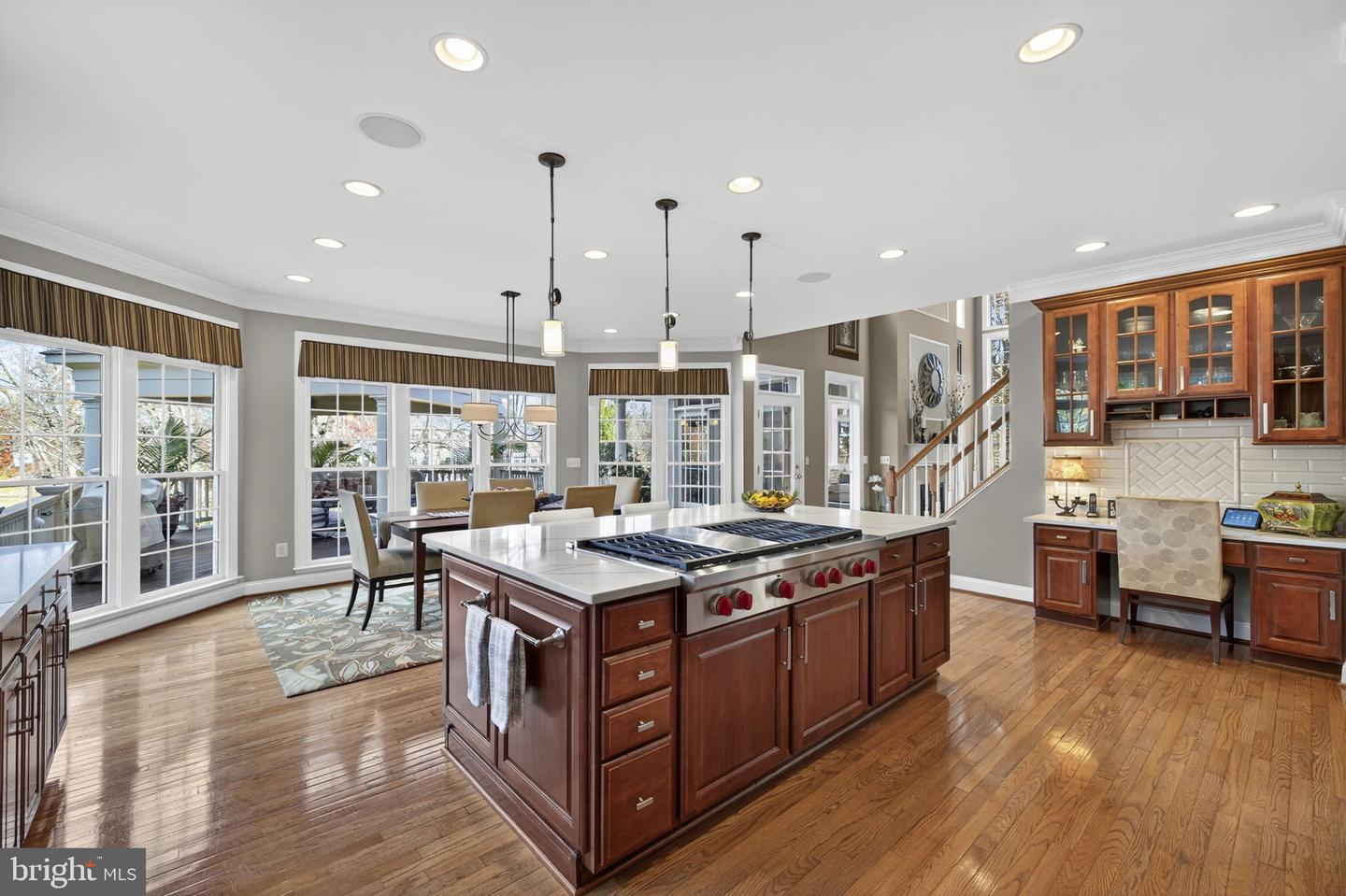 12802 HOLLY GROVE CT, FAIRFAX, Virginia 22033, 5 Bedrooms Bedrooms, ,4 BathroomsBathrooms,Residential,For sale,12802 HOLLY GROVE CT,VAFX2279516 MLS # VAFX2279516