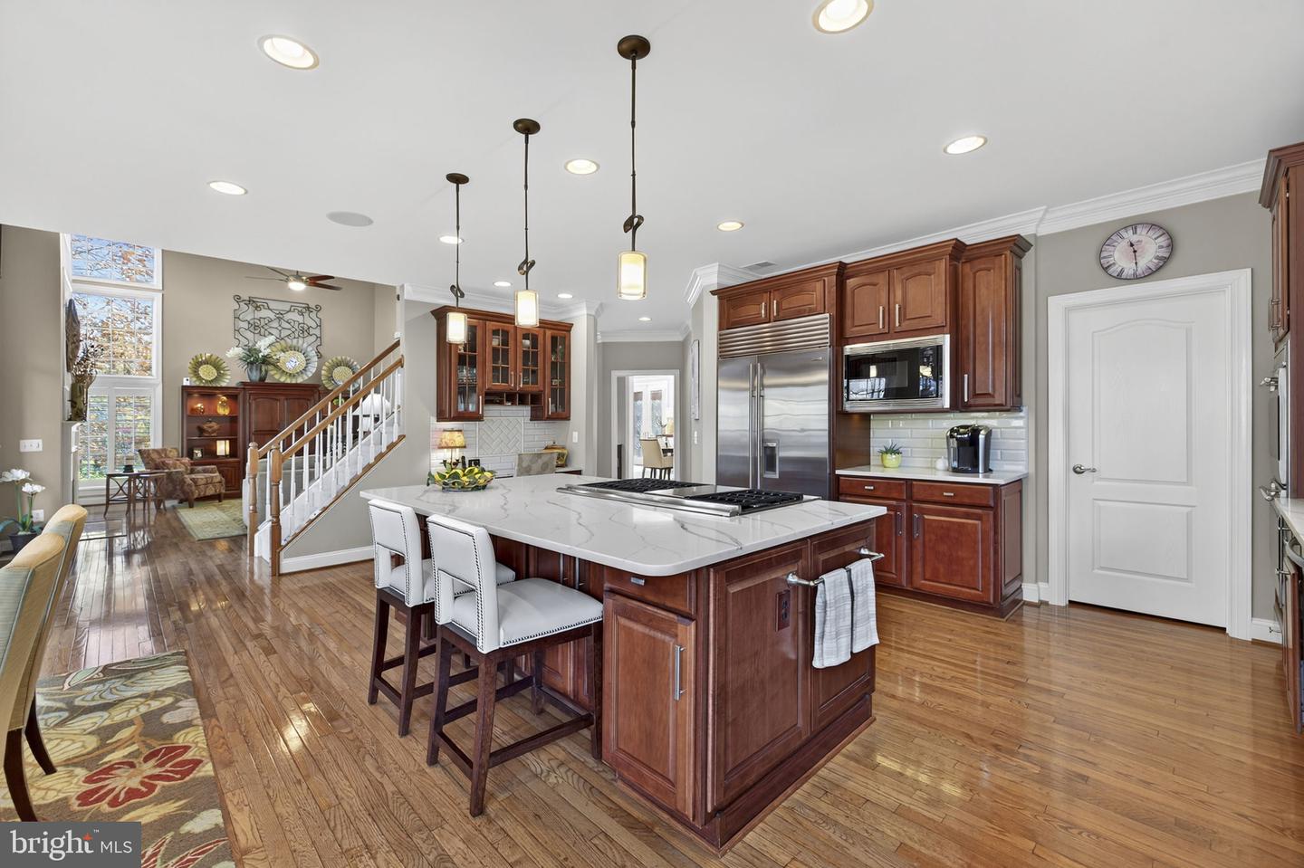 12802 HOLLY GROVE CT, FAIRFAX, Virginia 22033, 5 Bedrooms Bedrooms, ,4 BathroomsBathrooms,Residential,For sale,12802 HOLLY GROVE CT,VAFX2279516 MLS # VAFX2279516