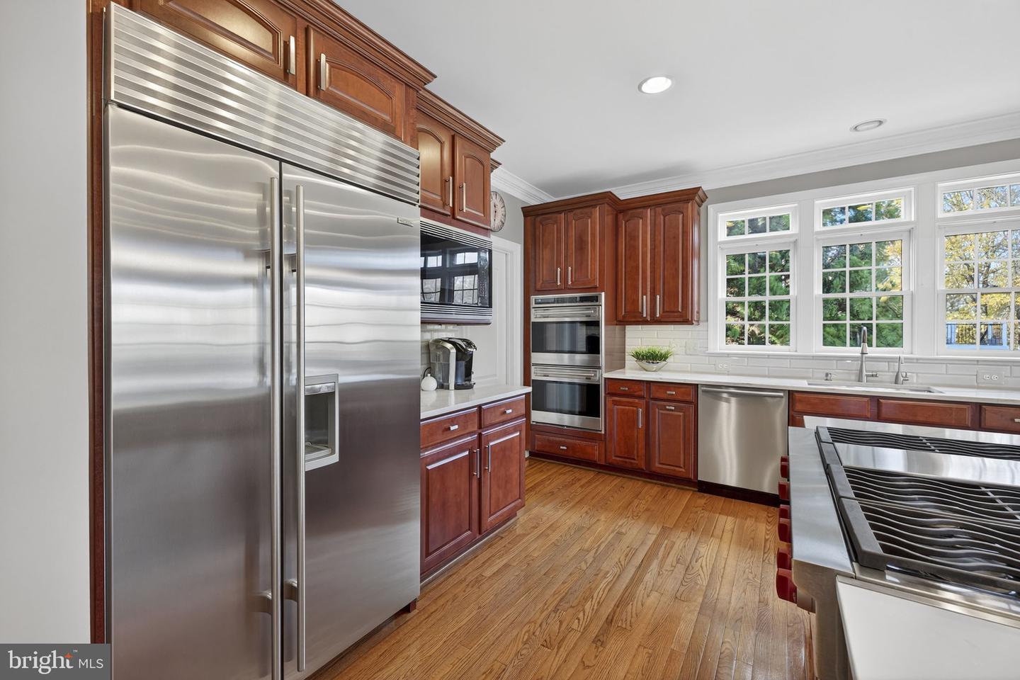 12802 HOLLY GROVE CT, FAIRFAX, Virginia 22033, 5 Bedrooms Bedrooms, ,4 BathroomsBathrooms,Residential,For sale,12802 HOLLY GROVE CT,VAFX2279516 MLS # VAFX2279516