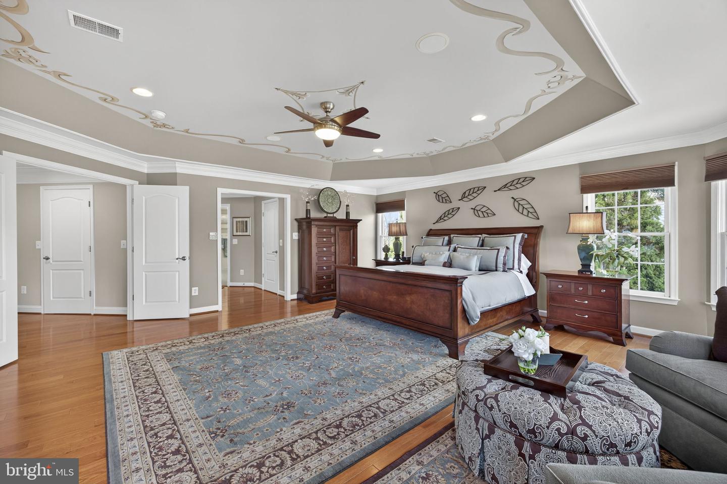 12802 HOLLY GROVE CT, FAIRFAX, Virginia 22033, 5 Bedrooms Bedrooms, ,4 BathroomsBathrooms,Residential,For sale,12802 HOLLY GROVE CT,VAFX2279516 MLS # VAFX2279516