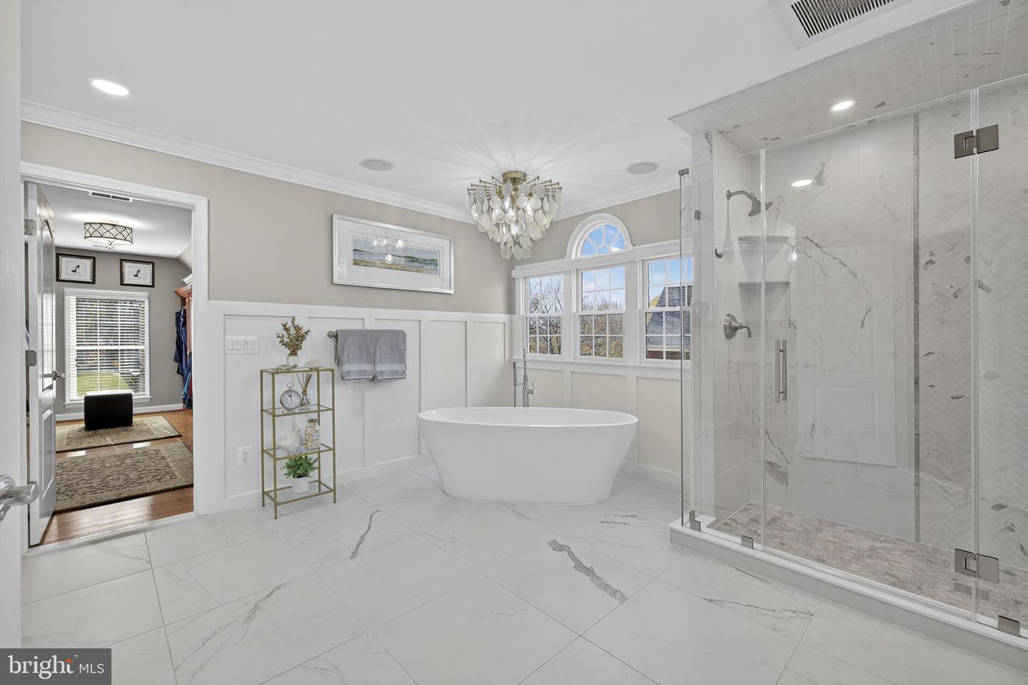 12802 HOLLY GROVE CT, FAIRFAX, Virginia 22033, 5 Bedrooms Bedrooms, ,4 BathroomsBathrooms,Residential,For sale,12802 HOLLY GROVE CT,VAFX2279516 MLS # VAFX2279516