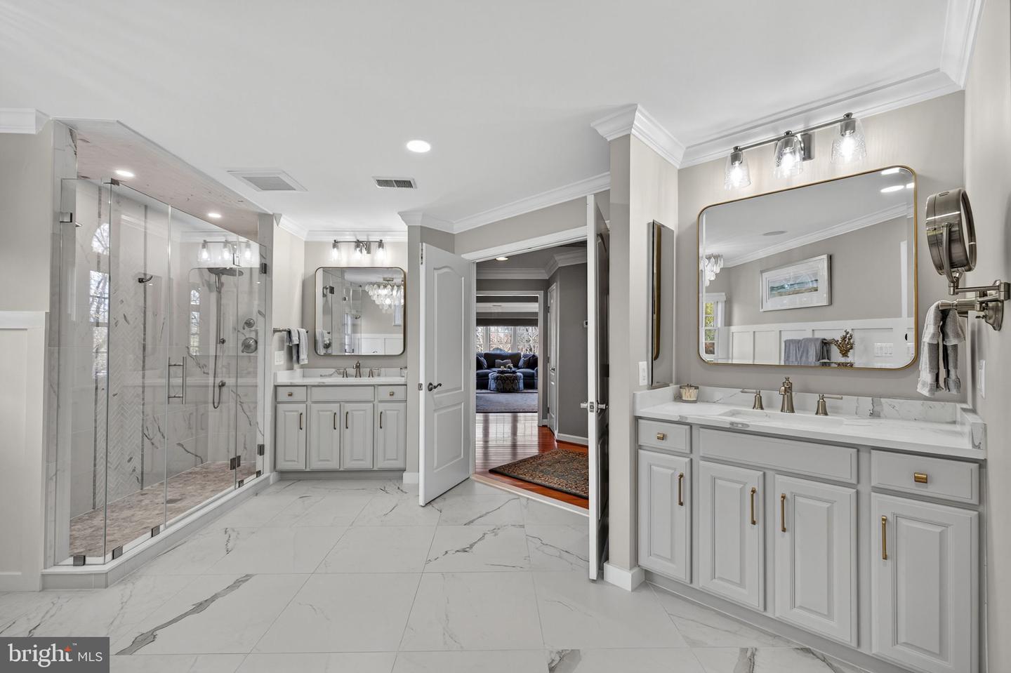 12802 HOLLY GROVE CT, FAIRFAX, Virginia 22033, 5 Bedrooms Bedrooms, ,4 BathroomsBathrooms,Residential,For sale,12802 HOLLY GROVE CT,VAFX2279516 MLS # VAFX2279516