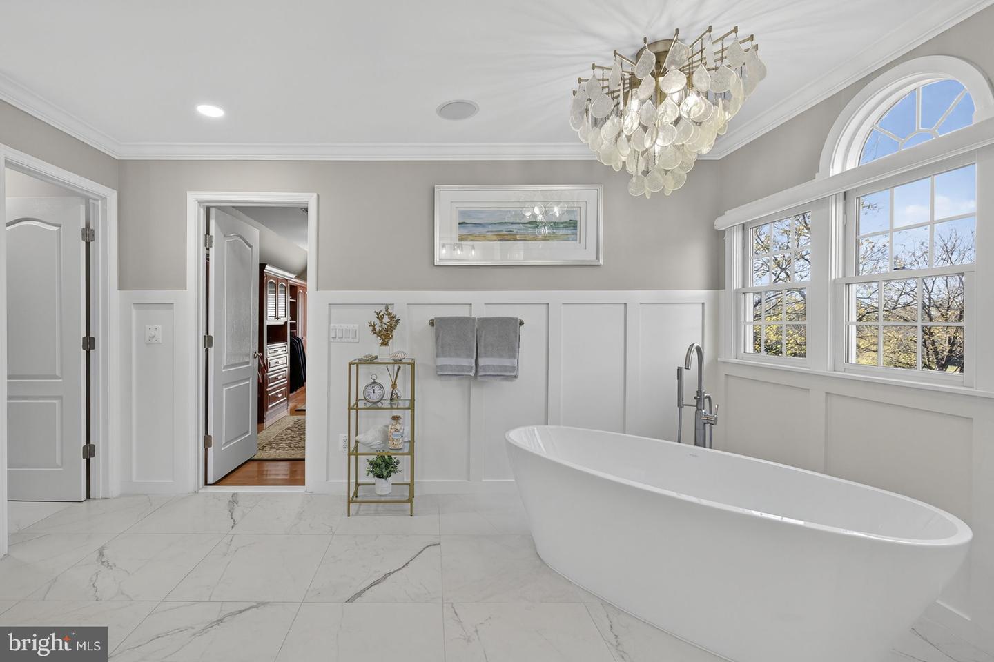 12802 HOLLY GROVE CT, FAIRFAX, Virginia 22033, 5 Bedrooms Bedrooms, ,4 BathroomsBathrooms,Residential,For sale,12802 HOLLY GROVE CT,VAFX2279516 MLS # VAFX2279516