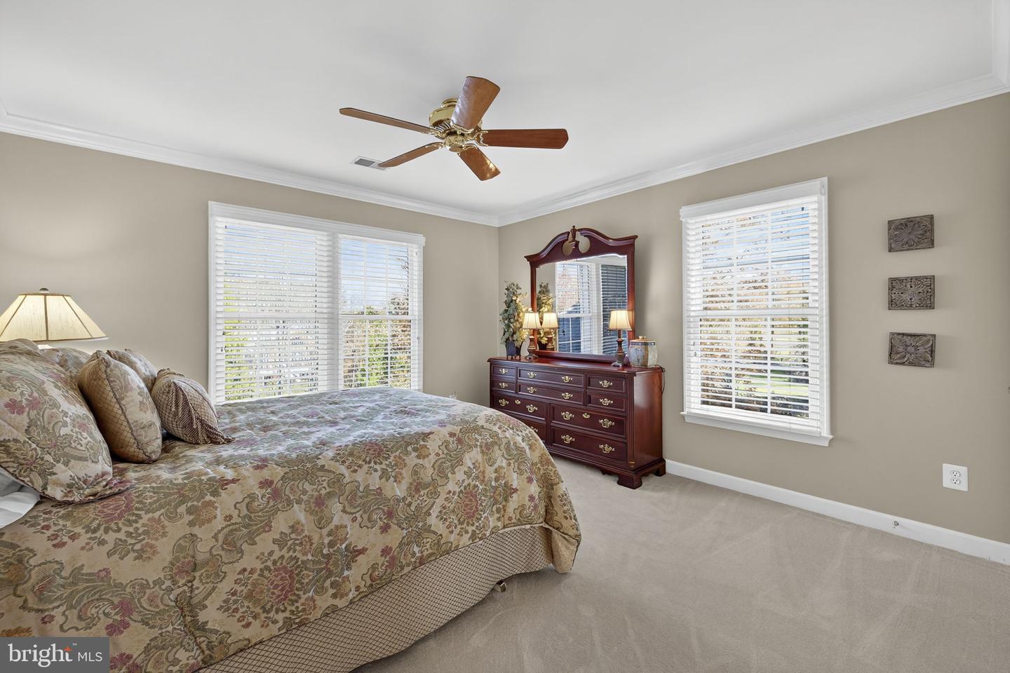 12802 HOLLY GROVE CT, FAIRFAX, Virginia 22033, 5 Bedrooms Bedrooms, ,4 BathroomsBathrooms,Residential,For sale,12802 HOLLY GROVE CT,VAFX2279516 MLS # VAFX2279516