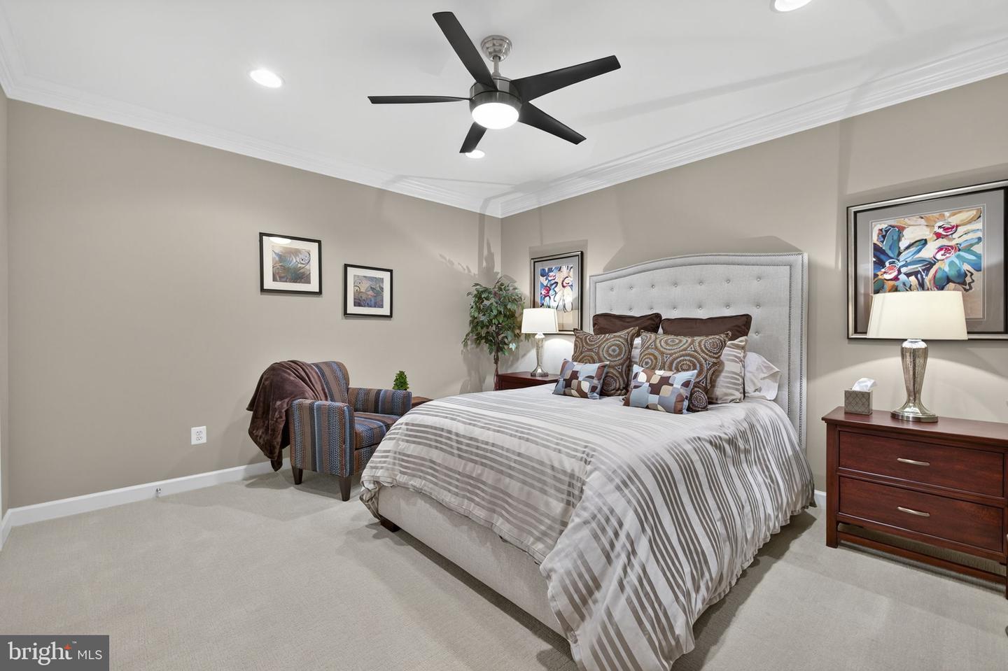 12802 HOLLY GROVE CT, FAIRFAX, Virginia 22033, 5 Bedrooms Bedrooms, ,4 BathroomsBathrooms,Residential,For sale,12802 HOLLY GROVE CT,VAFX2279516 MLS # VAFX2279516