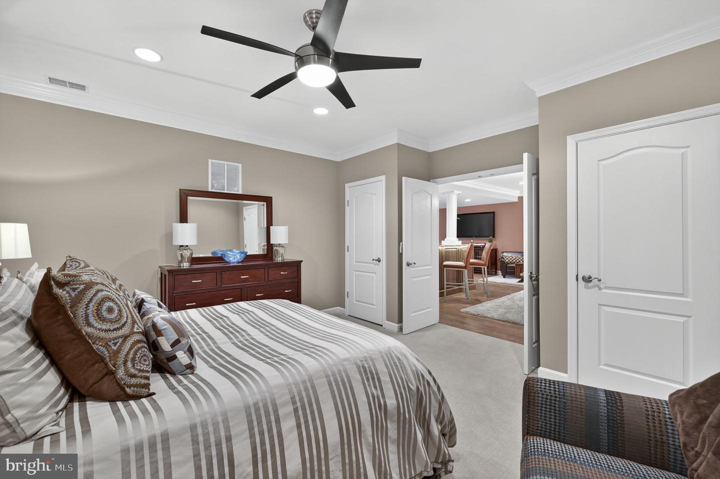 12802 HOLLY GROVE CT, FAIRFAX, Virginia 22033, 5 Bedrooms Bedrooms, ,4 BathroomsBathrooms,Residential,For sale,12802 HOLLY GROVE CT,VAFX2279516 MLS # VAFX2279516