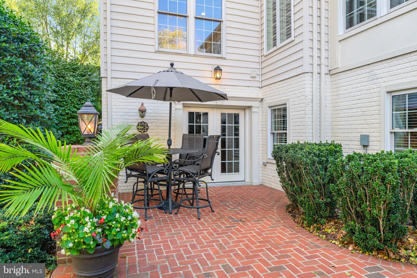 12802 HOLLY GROVE CT, FAIRFAX, Virginia 22033, 5 Bedrooms Bedrooms, ,4 BathroomsBathrooms,Residential,For sale,12802 HOLLY GROVE CT,VAFX2279516 MLS # VAFX2279516