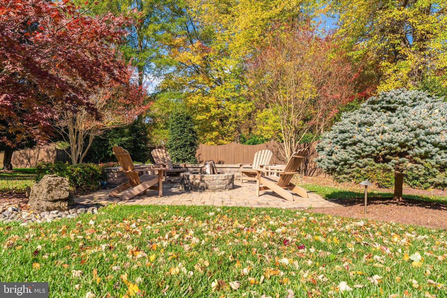 12802 HOLLY GROVE CT, FAIRFAX, Virginia 22033, 5 Bedrooms Bedrooms, ,4 BathroomsBathrooms,Residential,For sale,12802 HOLLY GROVE CT,VAFX2279516 MLS # VAFX2279516