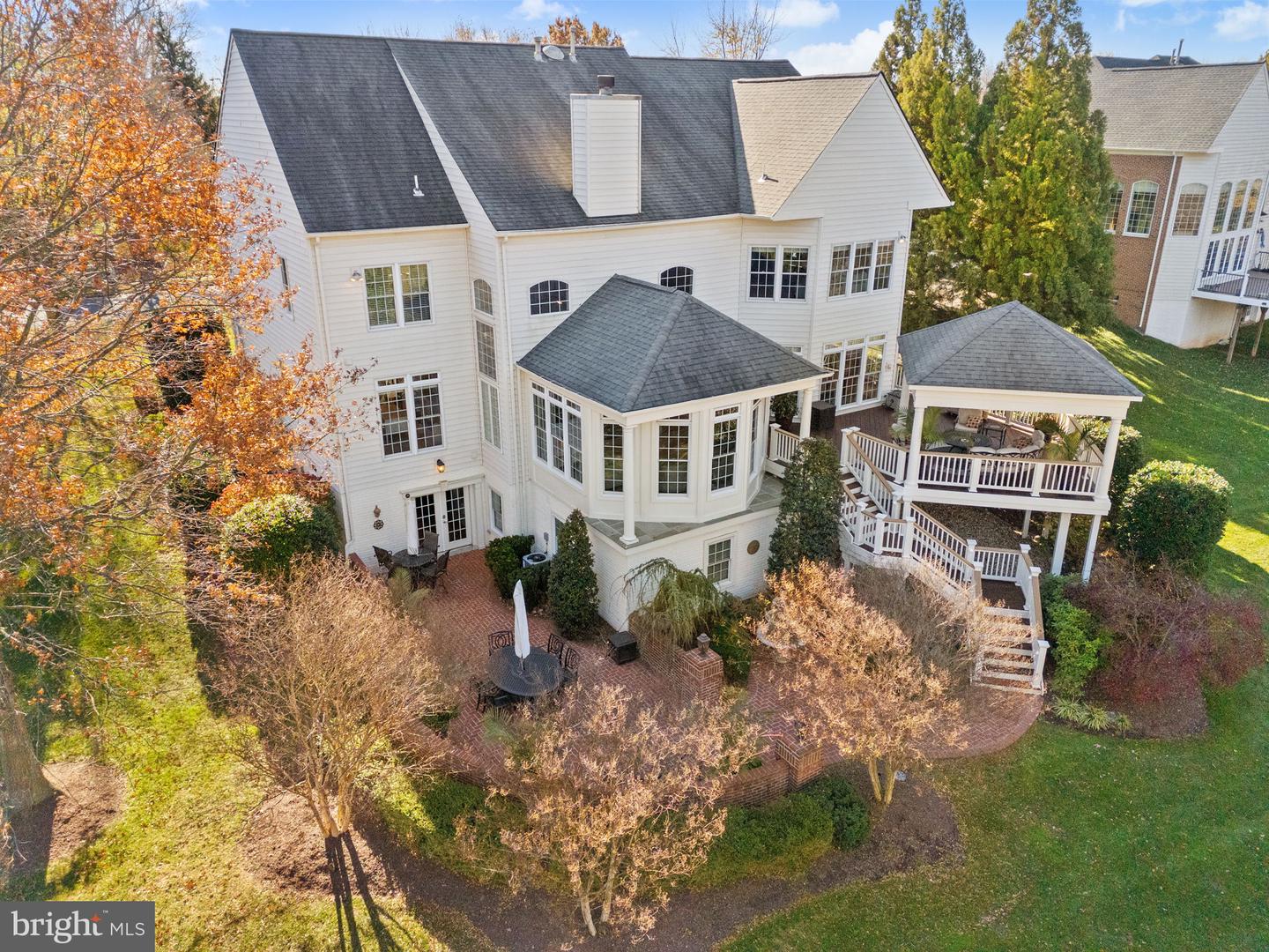 12802 HOLLY GROVE CT, FAIRFAX, Virginia 22033, 5 Bedrooms Bedrooms, ,4 BathroomsBathrooms,Residential,For sale,12802 HOLLY GROVE CT,VAFX2279516 MLS # VAFX2279516