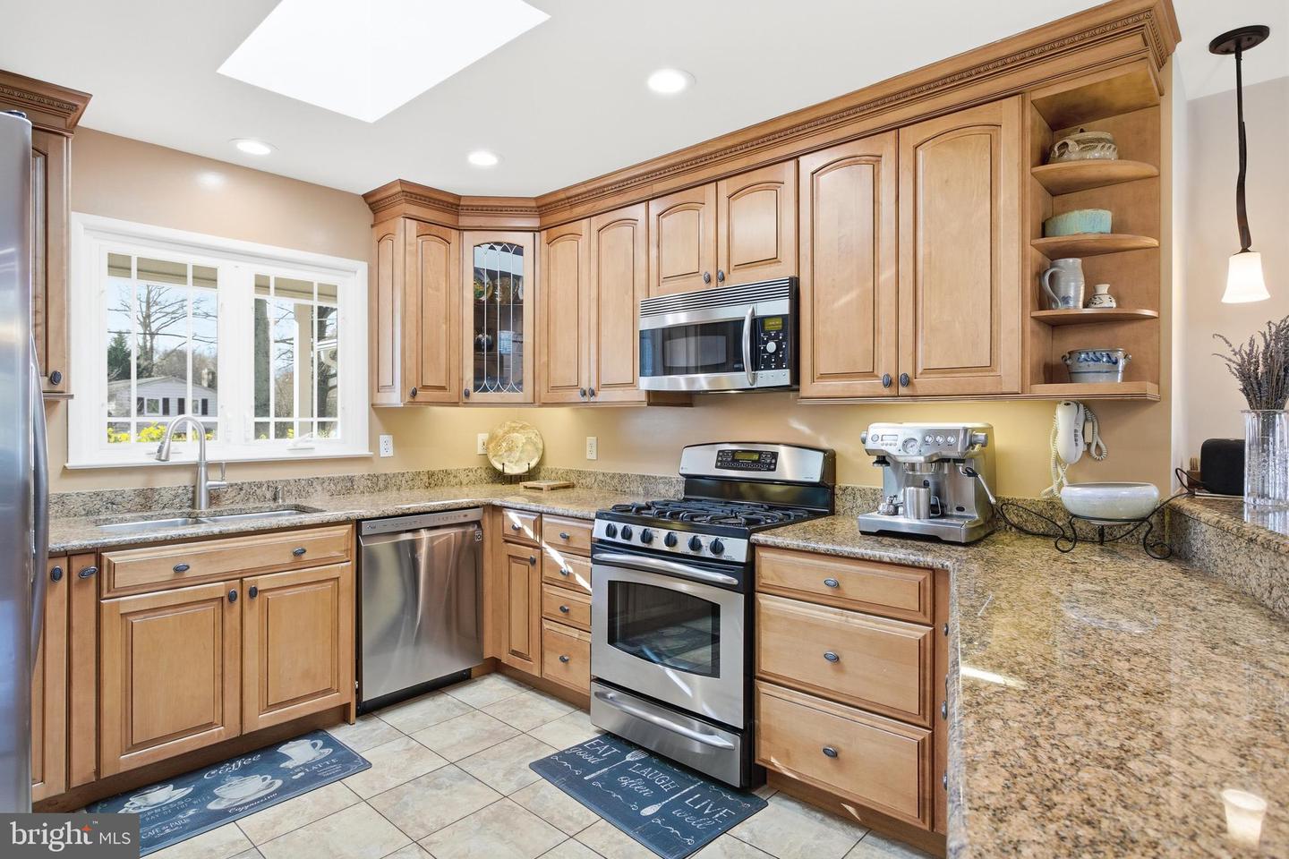 9308 ASHMEADE DR, FAIRFAX, Virginia 22032, 5 Bedrooms Bedrooms, ,3 BathroomsBathrooms,Residential,For sale,9308 ASHMEADE DR,VAFX2279600 MLS # VAFX2279600