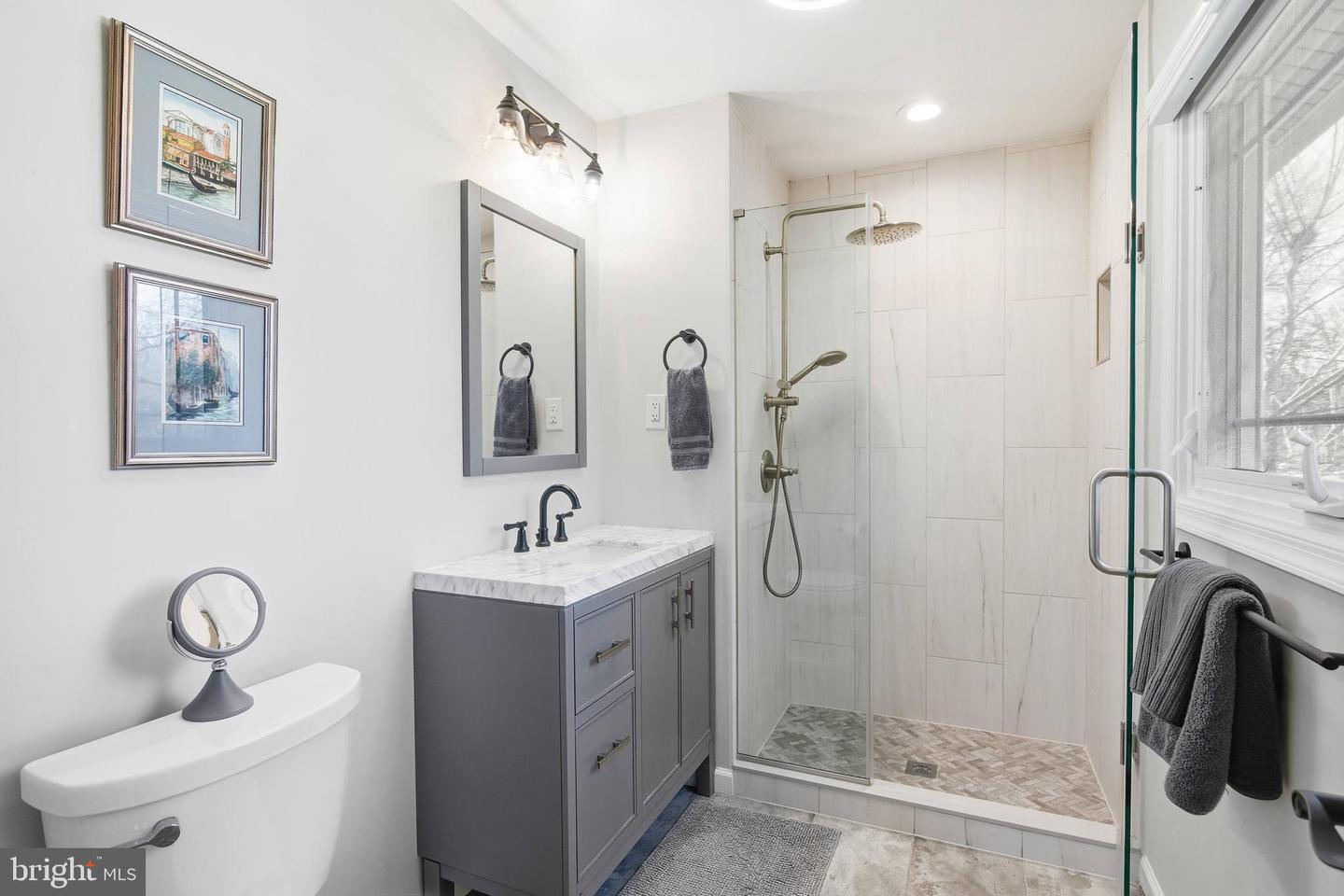 9308 ASHMEADE DR, FAIRFAX, Virginia 22032, 5 Bedrooms Bedrooms, ,3 BathroomsBathrooms,Residential,For sale,9308 ASHMEADE DR,VAFX2279600 MLS # VAFX2279600