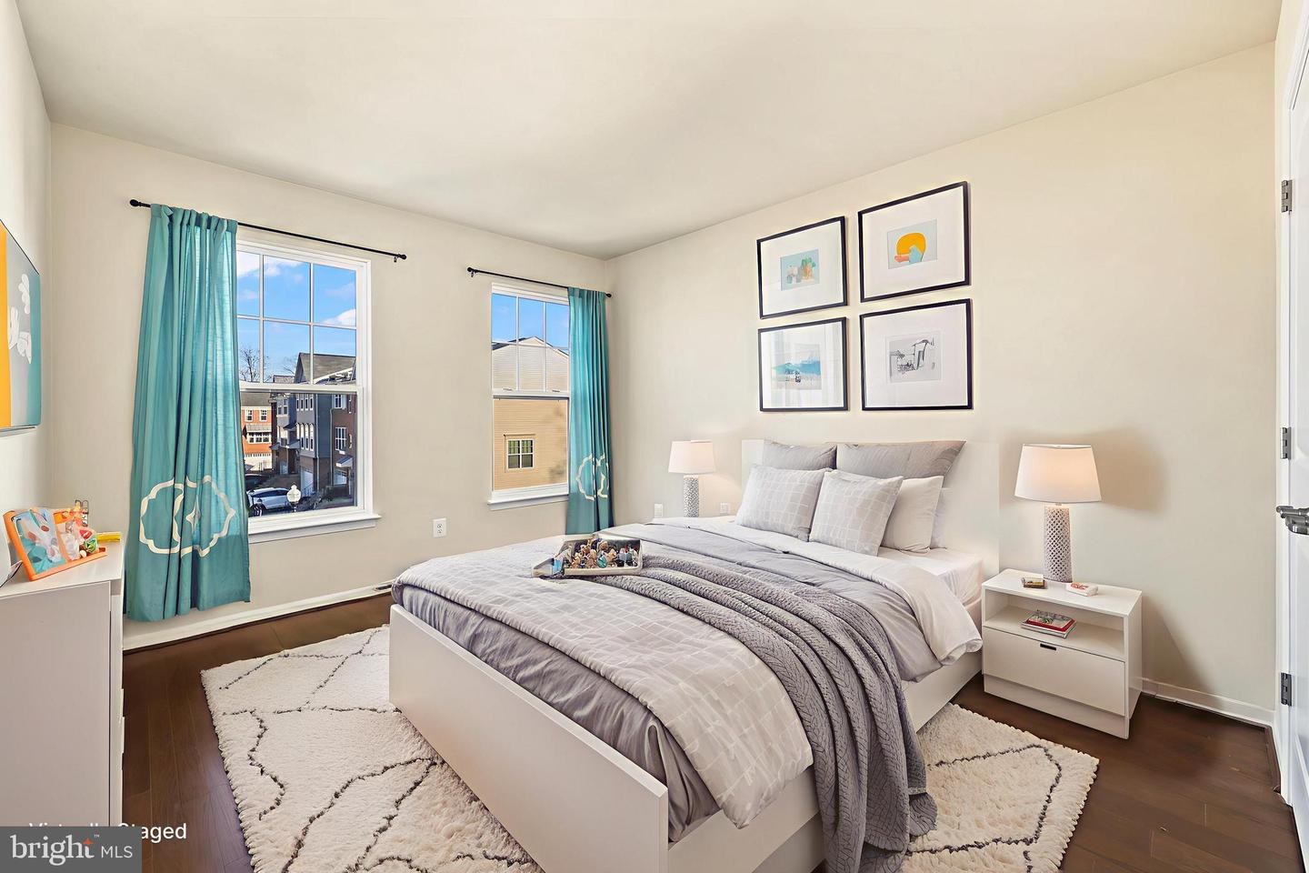 43362 WAYFARER SQ, CHANTILLY, Virginia 20152, 3 Bedrooms Bedrooms, ,2 BathroomsBathrooms,Residential,For sale,43362 WAYFARER SQ,VALO2111382 MLS # VALO2111382 43362 WAYFARER SQ, CHANTILLY, Virginia 20152, 3 Bedrooms Bedrooms, ,2 BathroomsBathrooms,Residential,For sale,43362 WAYFARER SQ,VALO2111382 MLS # VALO2111382