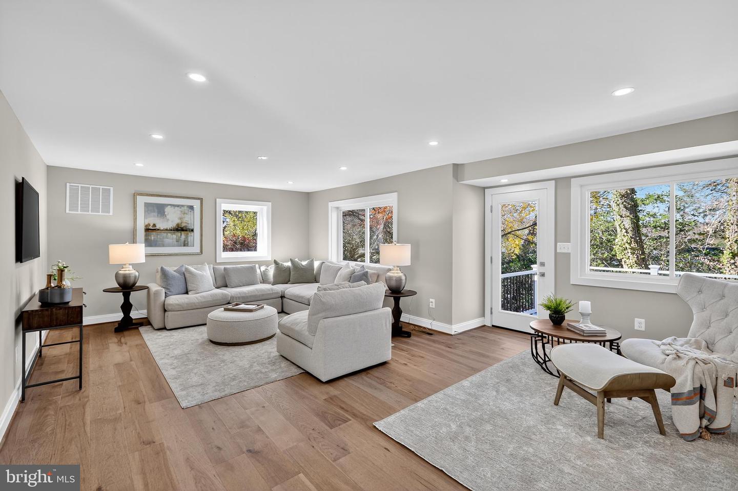 6306 COLUMBIA PIKE, FALLS CHURCH, Virginia 22041, 5 Bedrooms Bedrooms, ,5 BathroomsBathrooms,Residential,For sale,6306 COLUMBIA PIKE,VAFX2279776 MLS # VAFX2279776