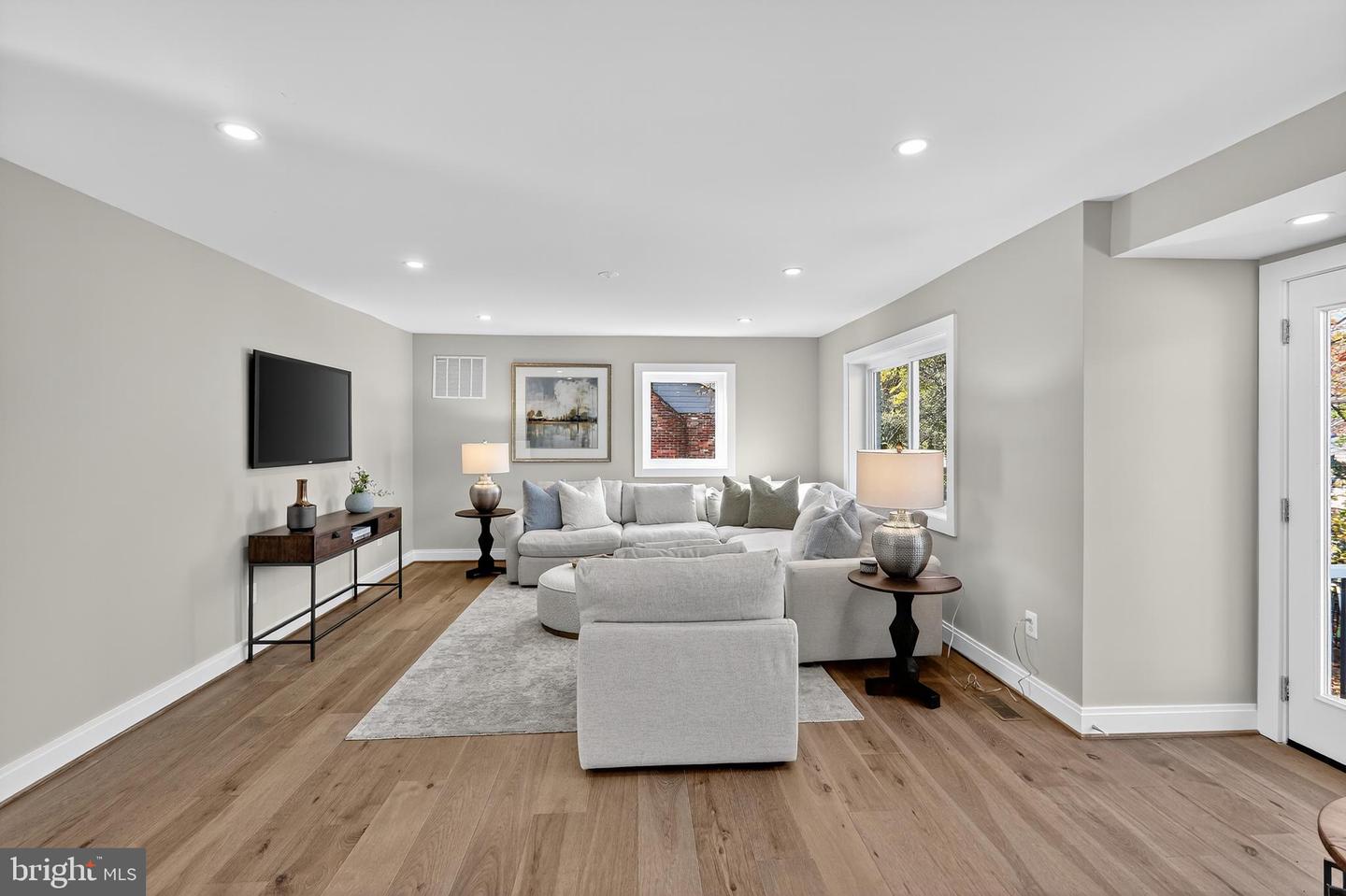 6306 COLUMBIA PIKE, FALLS CHURCH, Virginia 22041, 5 Bedrooms Bedrooms, ,5 BathroomsBathrooms,Residential,For sale,6306 COLUMBIA PIKE,VAFX2279776 MLS # VAFX2279776