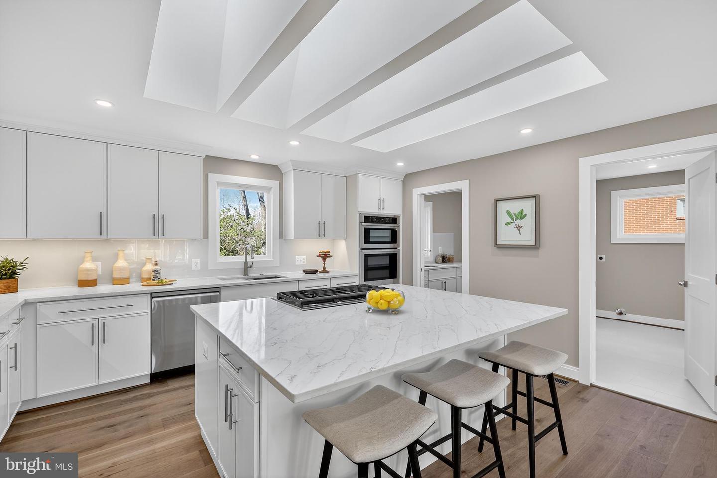 6306 COLUMBIA PIKE, FALLS CHURCH, Virginia 22041, 5 Bedrooms Bedrooms, ,5 BathroomsBathrooms,Residential,For sale,6306 COLUMBIA PIKE,VAFX2279776 MLS # VAFX2279776