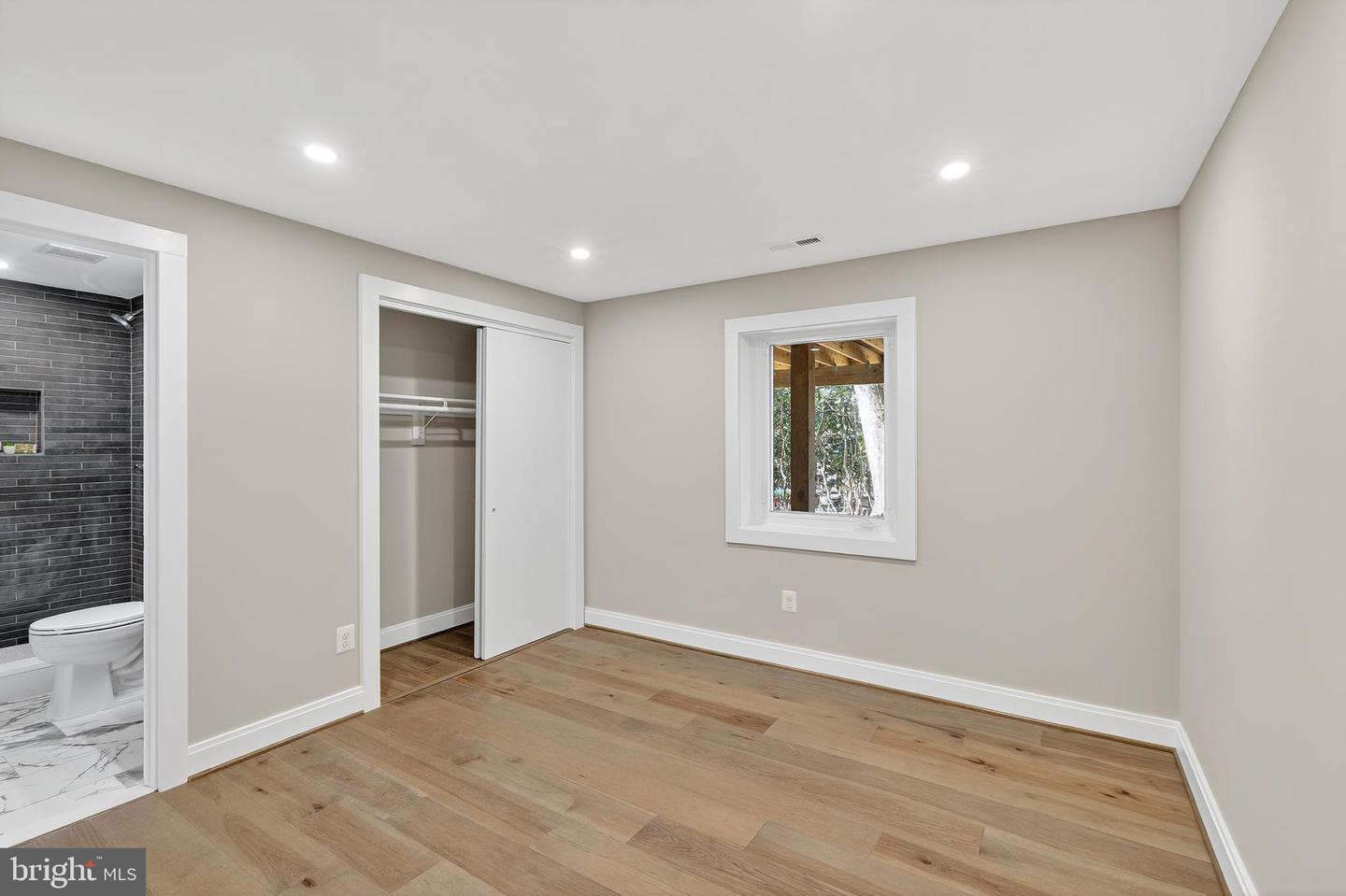 6306 COLUMBIA PIKE, FALLS CHURCH, Virginia 22041, 5 Bedrooms Bedrooms, ,5 BathroomsBathrooms,Residential,For sale,6306 COLUMBIA PIKE,VAFX2279776 MLS # VAFX2279776