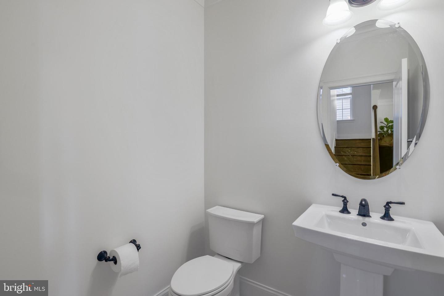 24111 AUDUBON TRAIL DR, ALDIE, Virginia 20105, 5 Bedrooms Bedrooms, 17 Rooms Rooms,4 BathroomsBathrooms,Residential,For sale,24111 AUDUBON TRAIL DR,VALO2111452 MLS # VALO2111452