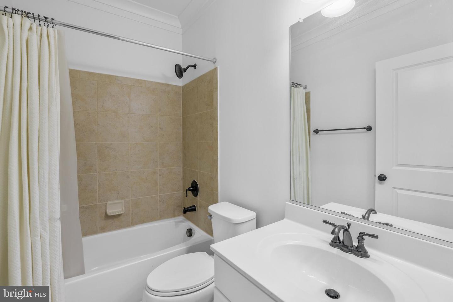 24111 AUDUBON TRAIL DR, ALDIE, Virginia 20105, 5 Bedrooms Bedrooms, 17 Rooms Rooms,4 BathroomsBathrooms,Residential,For sale,24111 AUDUBON TRAIL DR,VALO2111452 MLS # VALO2111452