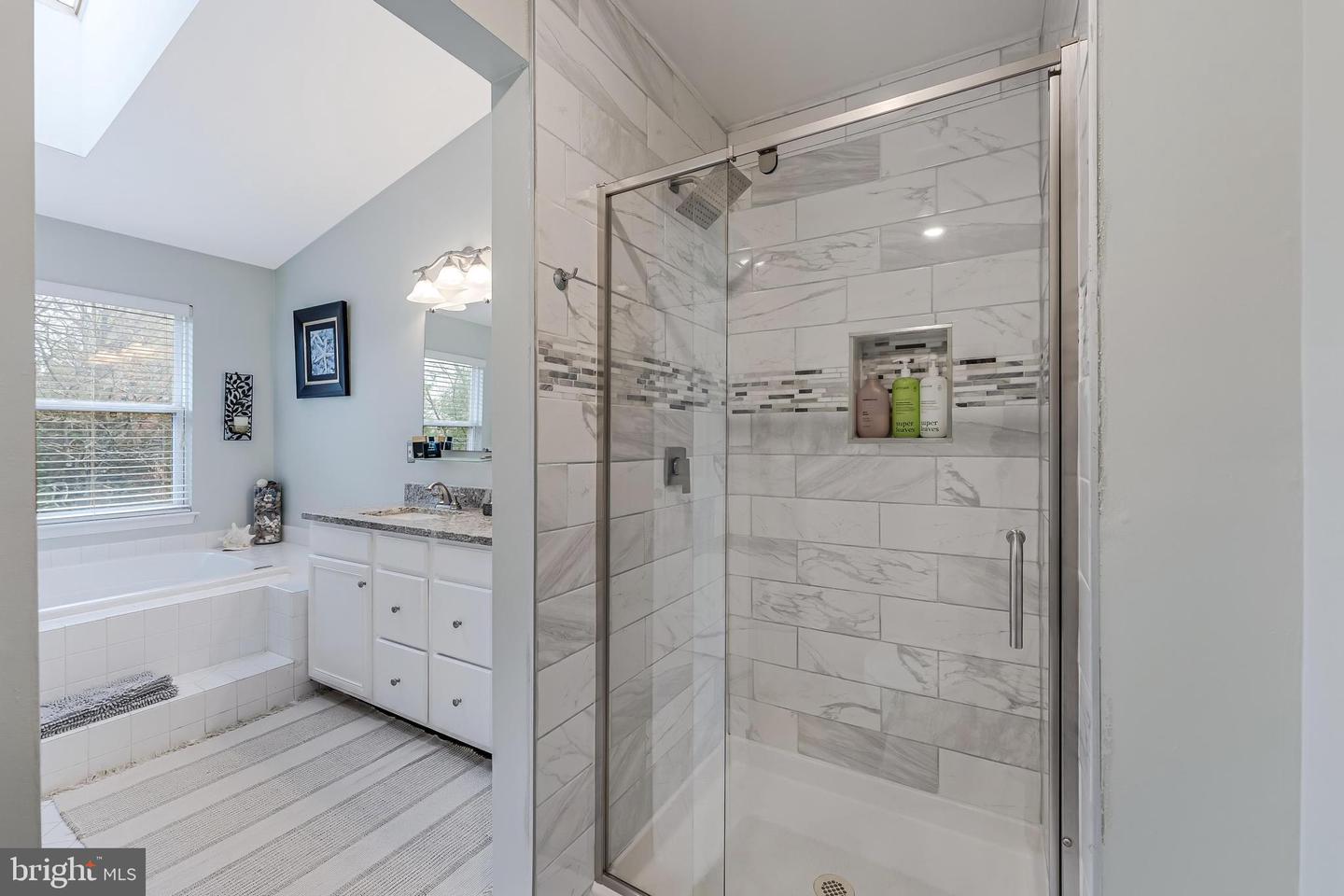 43893 SANDBURG SQ, ASHBURN, Virginia 20147, 3 Bedrooms Bedrooms, ,3 BathroomsBathrooms,Residential,For sale,43893 SANDBURG SQ,VALO2111460 MLS # VALO2111460