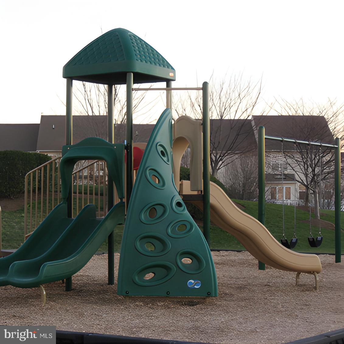 43893 SANDBURG SQ, ASHBURN, Virginia 20147, 3 Bedrooms Bedrooms, ,3 BathroomsBathrooms,Residential,For sale,43893 SANDBURG SQ,VALO2111460 MLS # VALO2111460