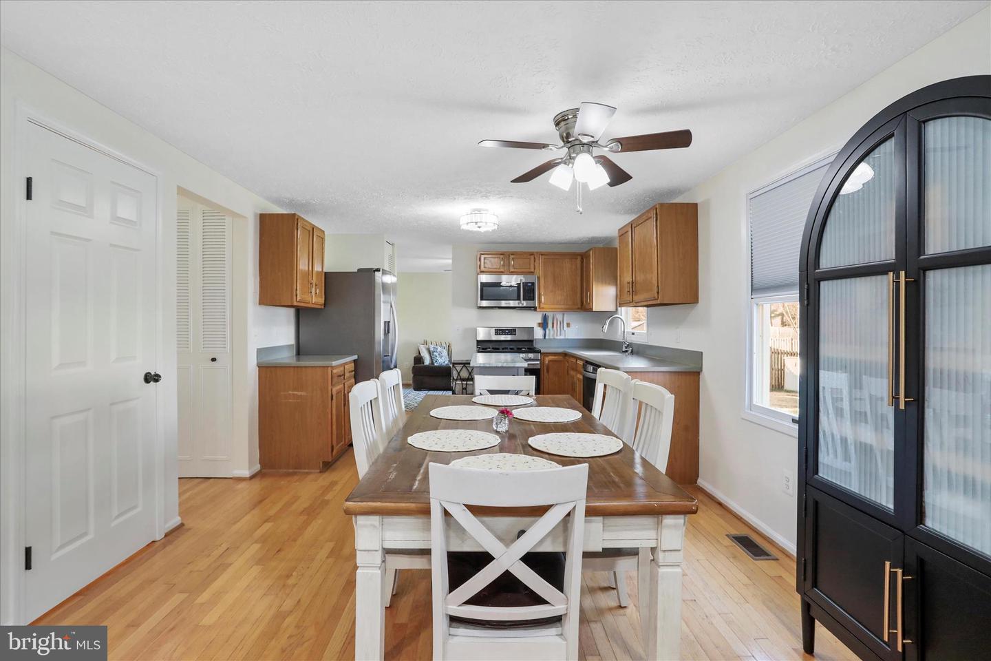 5435 TREE LINE DR, CENTREVILLE, Virginia 20120, 4 Bedrooms Bedrooms, ,2 BathroomsBathrooms,Residential,For sale,5435 TREE LINE DR,VAFX2280036 MLS # VAFX2280036