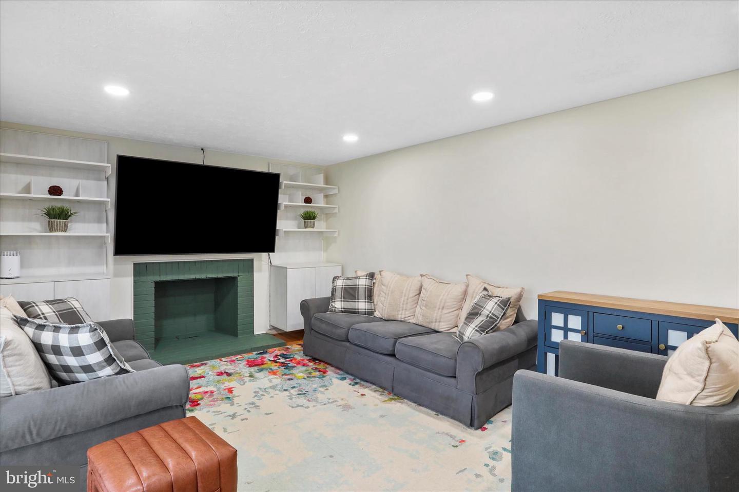 5435 TREE LINE DR, CENTREVILLE, Virginia 20120, 4 Bedrooms Bedrooms, ,2 BathroomsBathrooms,Residential,For sale,5435 TREE LINE DR,VAFX2280036 MLS # VAFX2280036