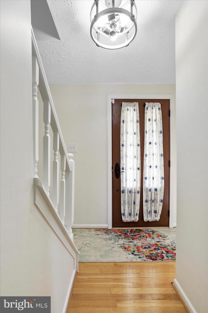 5435 TREE LINE DR, CENTREVILLE, Virginia 20120, 4 Bedrooms Bedrooms, ,2 BathroomsBathrooms,Residential,For sale,5435 TREE LINE DR,VAFX2280036 MLS # VAFX2280036