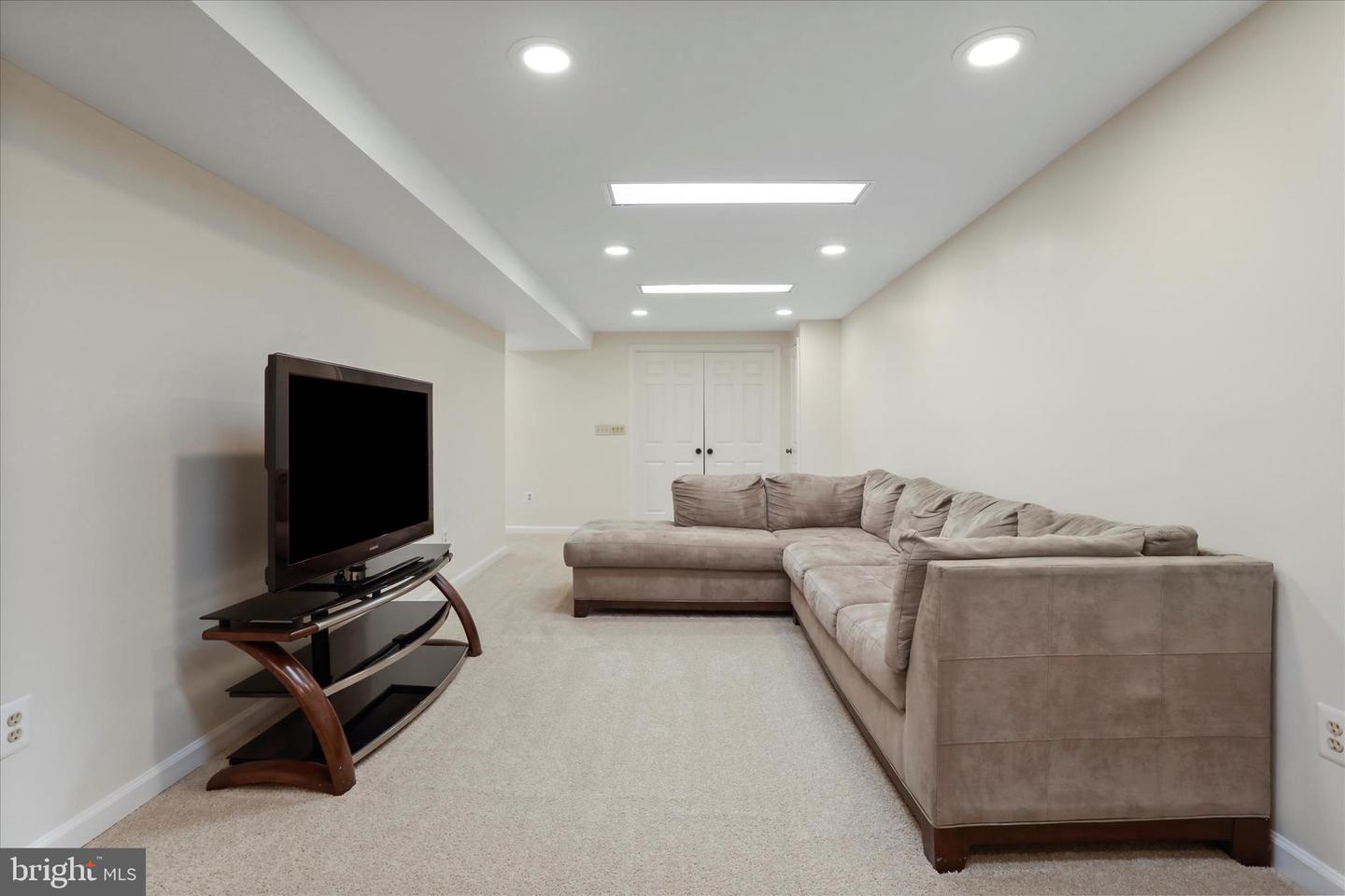 5435 TREE LINE DR, CENTREVILLE, Virginia 20120, 4 Bedrooms Bedrooms, ,2 BathroomsBathrooms,Residential,For sale,5435 TREE LINE DR,VAFX2280036 MLS # VAFX2280036