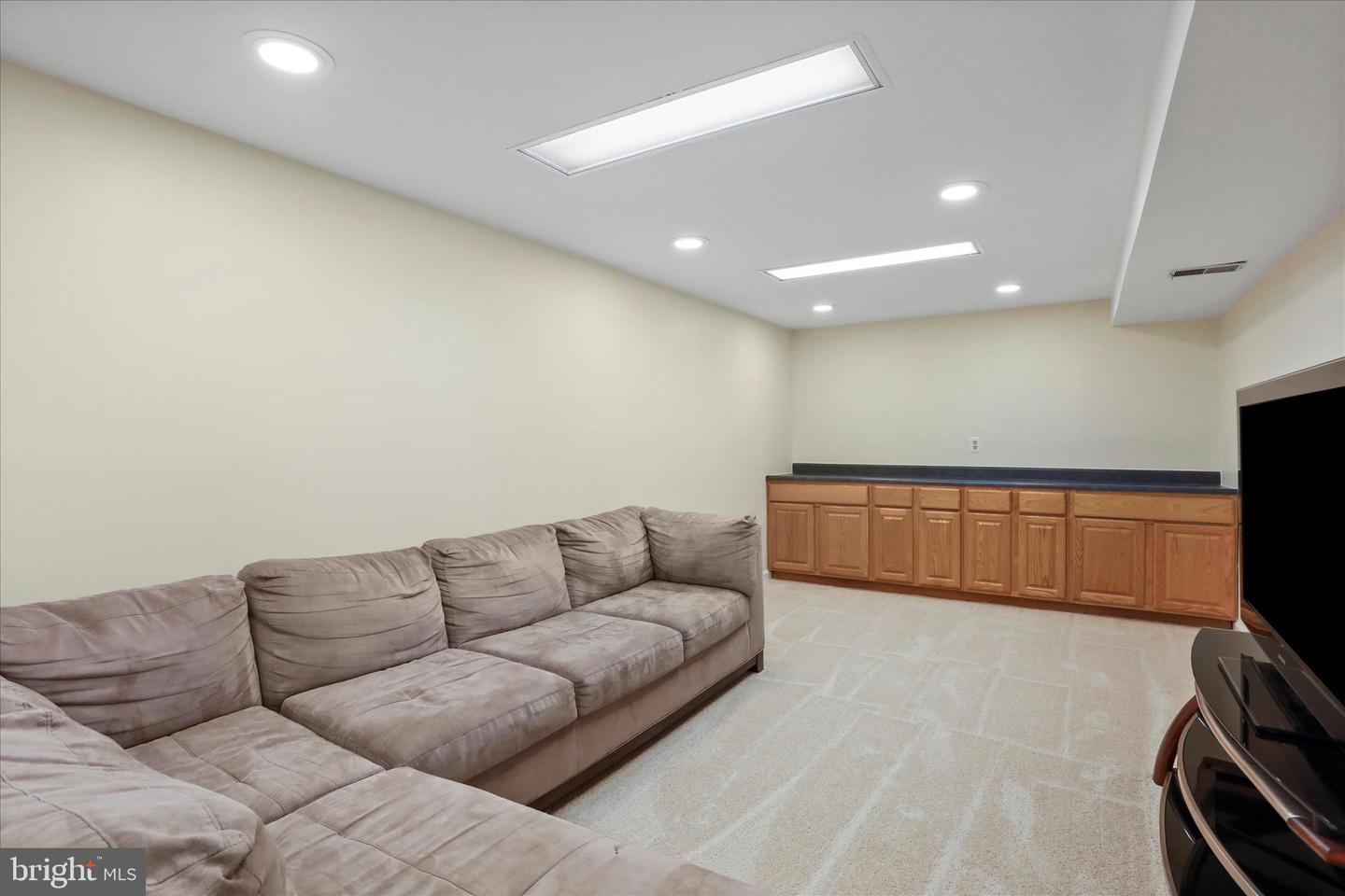 5435 TREE LINE DR, CENTREVILLE, Virginia 20120, 4 Bedrooms Bedrooms, ,2 BathroomsBathrooms,Residential,For sale,5435 TREE LINE DR,VAFX2280036 MLS # VAFX2280036