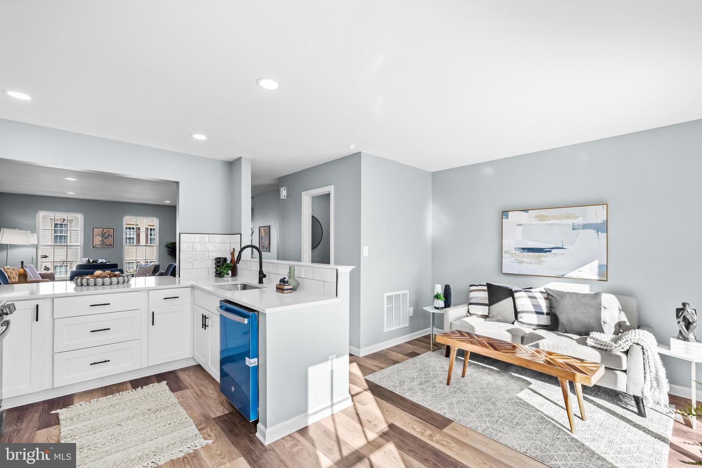 6208 LES DORSON LN, ALEXANDRIA, Virginia 22315, 3 Bedrooms Bedrooms, ,2 BathroomsBathrooms,Residential,For sale,6208 LES DORSON LN,VAFX2280226 MLS # VAFX2280226