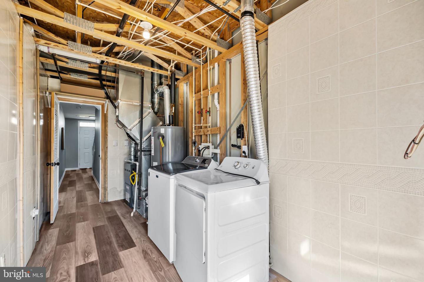 6208 LES DORSON LN, ALEXANDRIA, Virginia 22315, 3 Bedrooms Bedrooms, ,2 BathroomsBathrooms,Residential,For sale,6208 LES DORSON LN,VAFX2280226 MLS # VAFX2280226