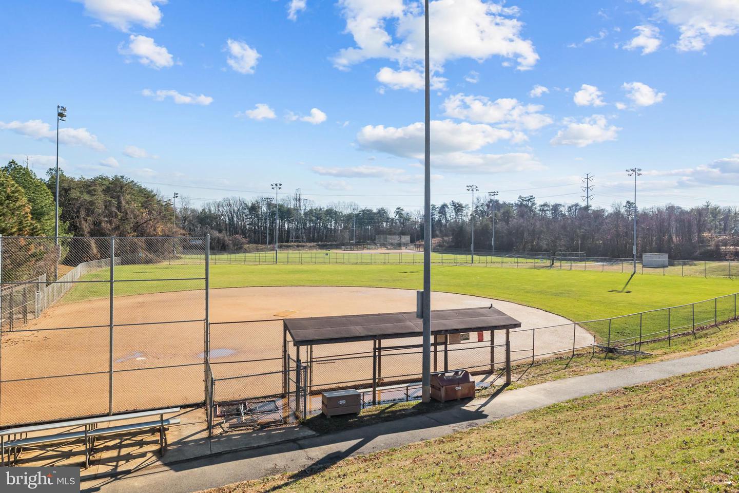 6208 LES DORSON LN, ALEXANDRIA, Virginia 22315, 3 Bedrooms Bedrooms, ,2 BathroomsBathrooms,Residential,For sale,6208 LES DORSON LN,VAFX2280226 MLS # VAFX2280226