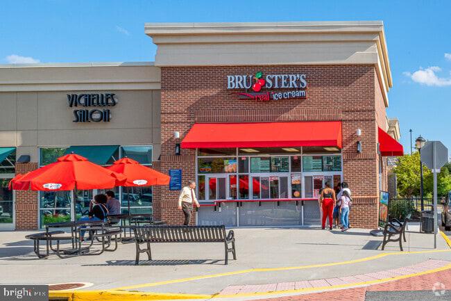 6208 LES DORSON LN, ALEXANDRIA, Virginia 22315, 3 Bedrooms Bedrooms, ,2 BathroomsBathrooms,Residential,For sale,6208 LES DORSON LN,VAFX2280226 MLS # VAFX2280226