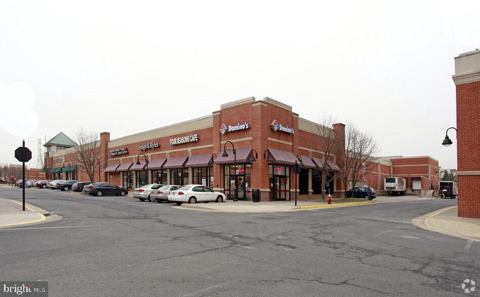 6208 LES DORSON LN, ALEXANDRIA, Virginia 22315, 3 Bedrooms Bedrooms, ,2 BathroomsBathrooms,Residential,For sale,6208 LES DORSON LN,VAFX2280226 MLS # VAFX2280226